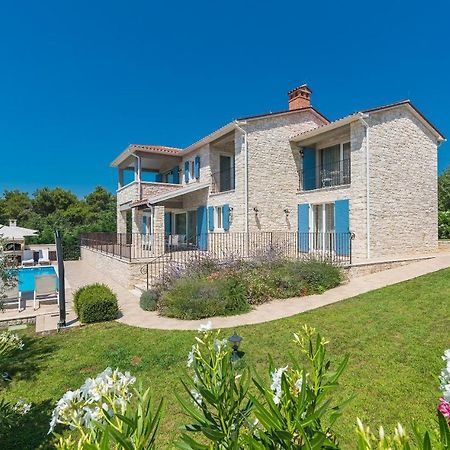 Villa Sterpazzi - Near Porec With Sea View, Private Jacuzzi, Sauna And Pool Visnjan Ngoại thất bức ảnh