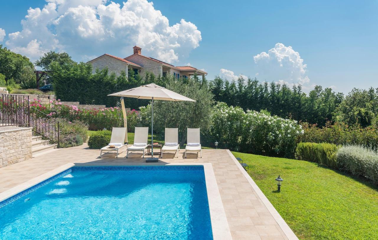 Villa Sterpazzi - Near Porec With Sea View, Private Jacuzzi, Sauna And Pool Visnjan Ngoại thất bức ảnh
